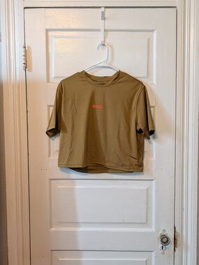 Praise Endurance Pacer Crop Tee Unisex